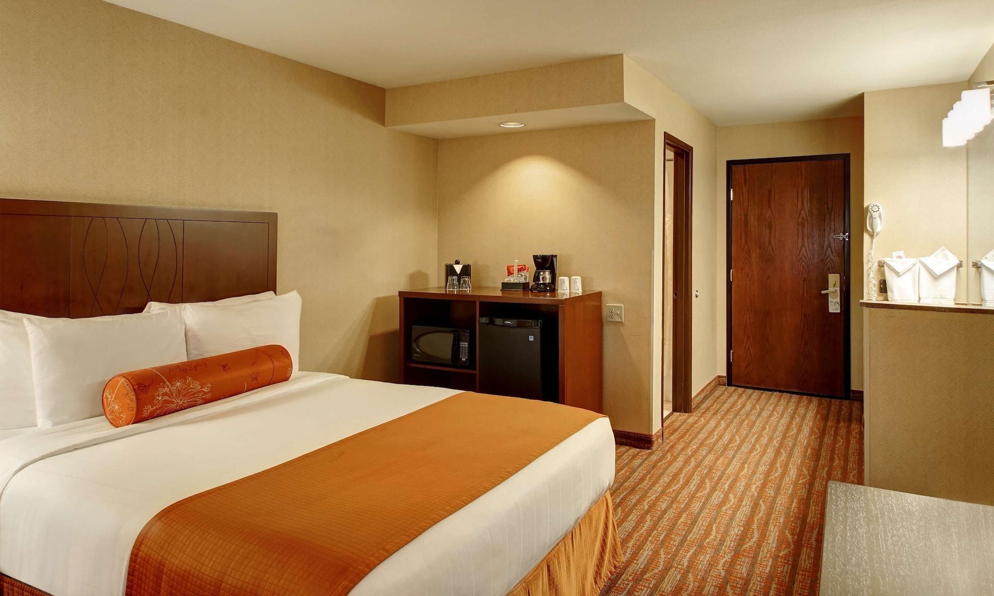 The Hotel 3*